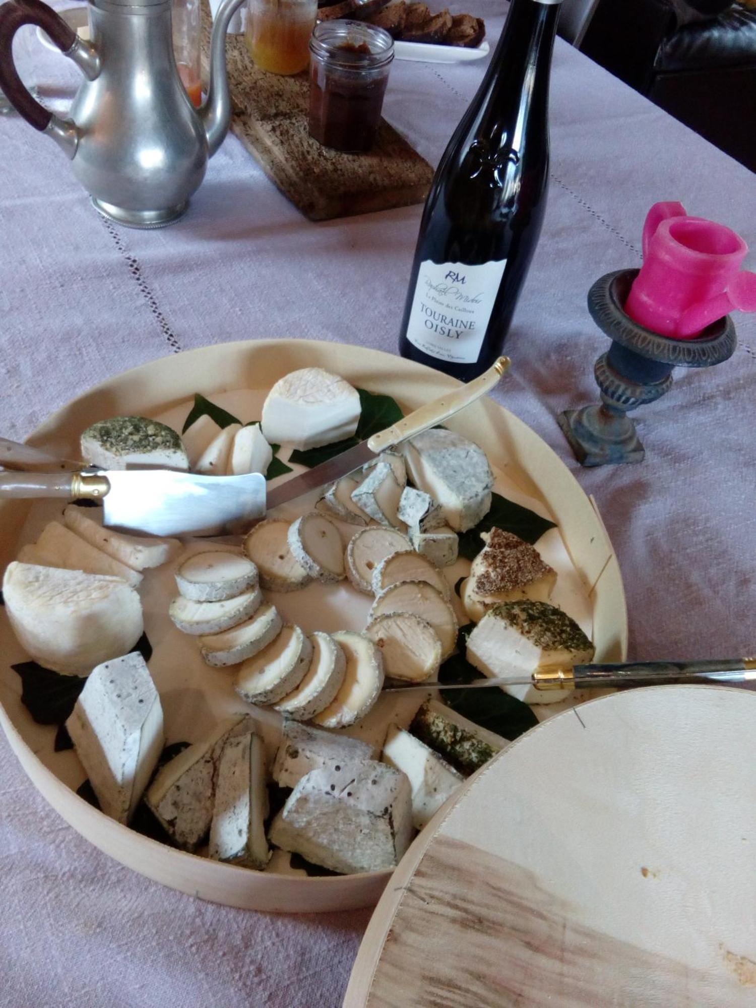 Le Bonheur Des Hotes Suèvres 외부 사진